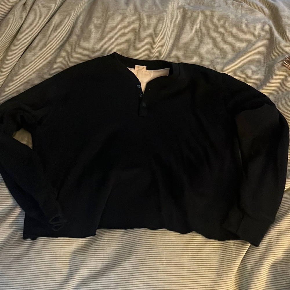 Brandy Melville John gualt navy blue cropped pullover
